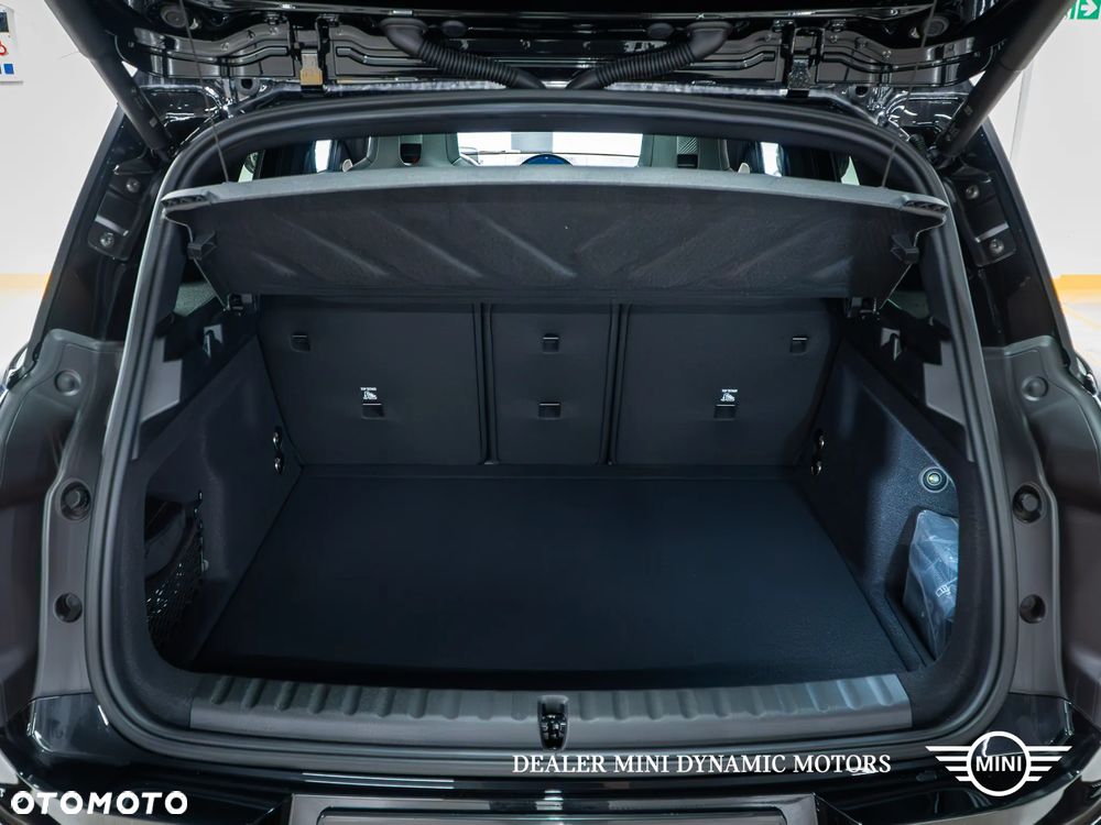 MINI Countryman S ALL4 John Cooper Works Trim - 11