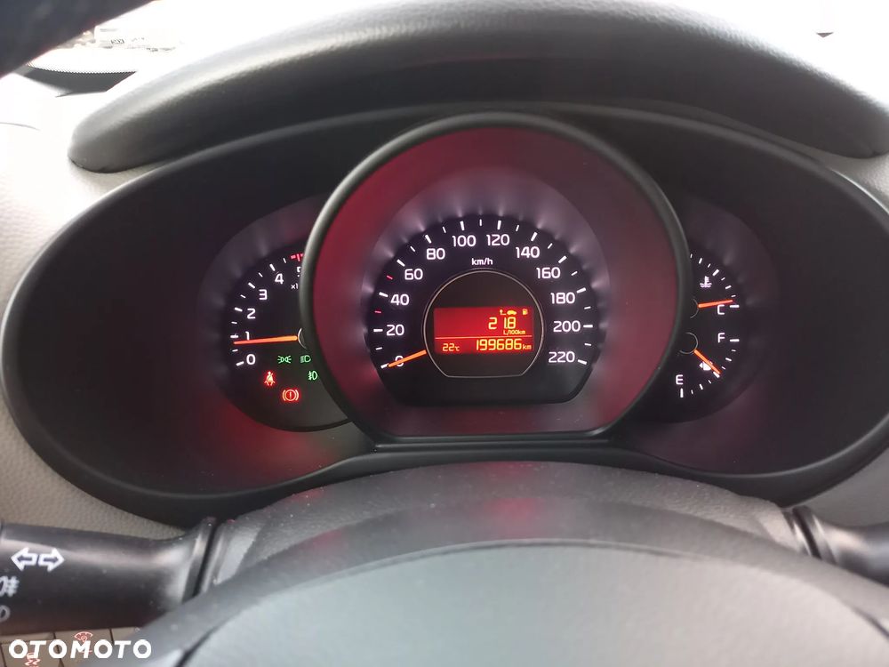Kia Soul 1.6 CRDI Dream Team Edition - 22