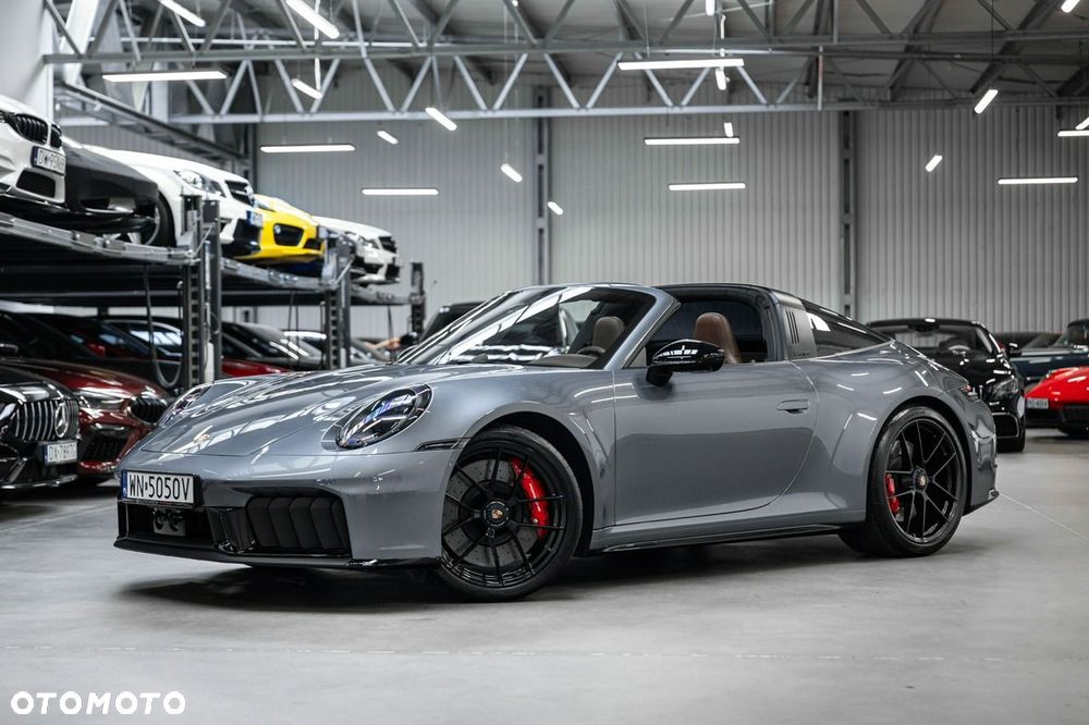 Porsche 911 Targa 4 GTS PDK - 3