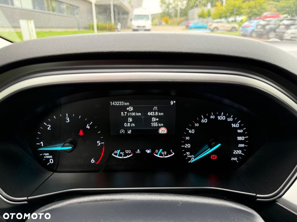 Ford Focus Turnier 1.5 EcoBlue Start-Stopp-System TITANIUM - 24