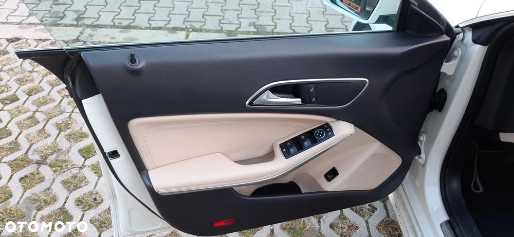 Mercedes-Benz CLA 180 - 13