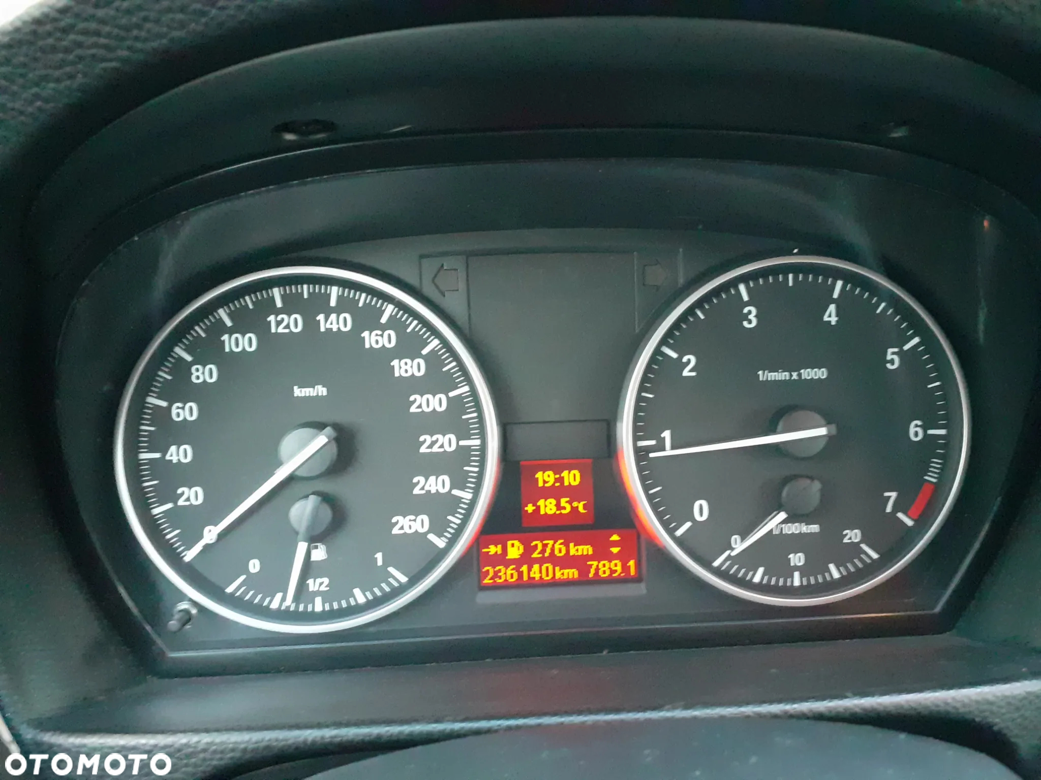 BMW Seria 3 318i - 7