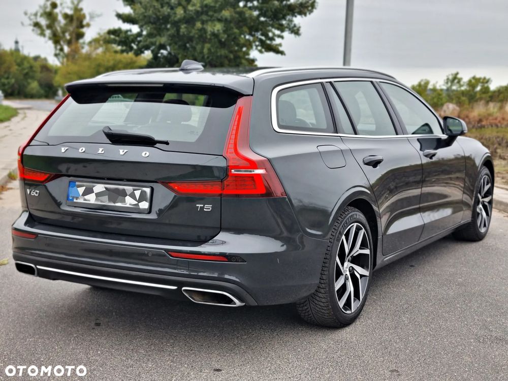 Volvo V60 T5 Geartronic Momentum - 11