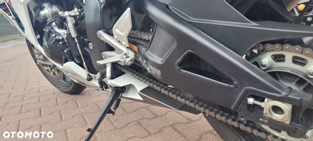 Honda CBR - 6