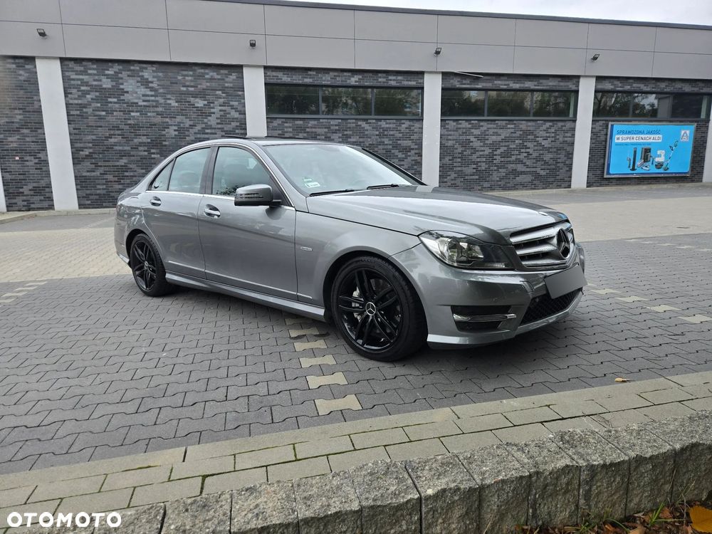 Mercedes-Benz Klasa C - 12