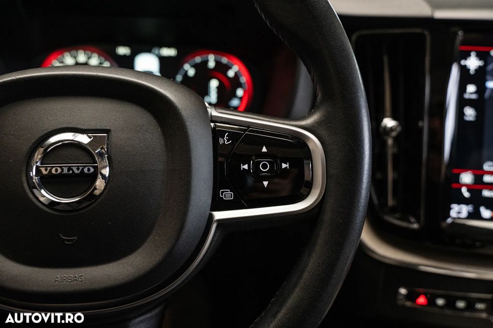 Volvo XC 60 D4 AWD Geartronic Inscription - 23