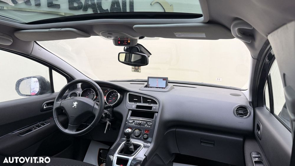 Peugeot 5008 - 13