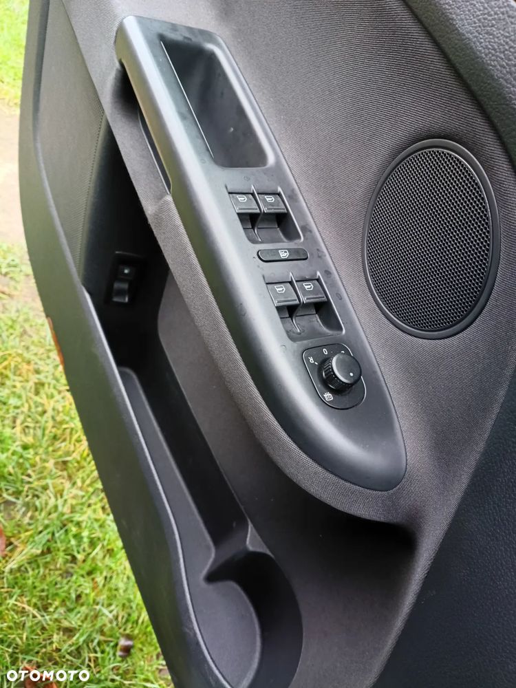 Volkswagen Golf Plus 1.6 Comfortline - 31