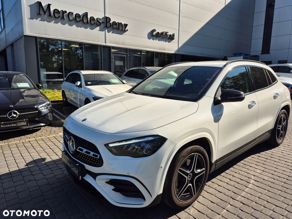 Mercedes-Benz GLA 200 AMG Line - 1
