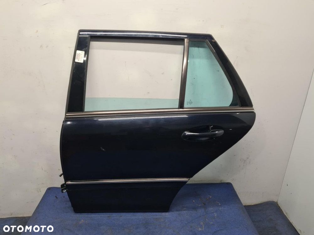 MERCEDES W203 LIFT KOMBI DRZWI TYŁ LEWE 768 - 1