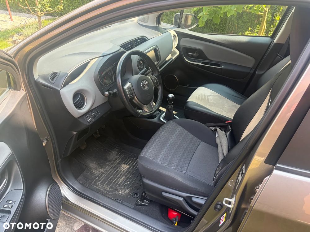 Toyota Yaris 1.33 Premium - 14