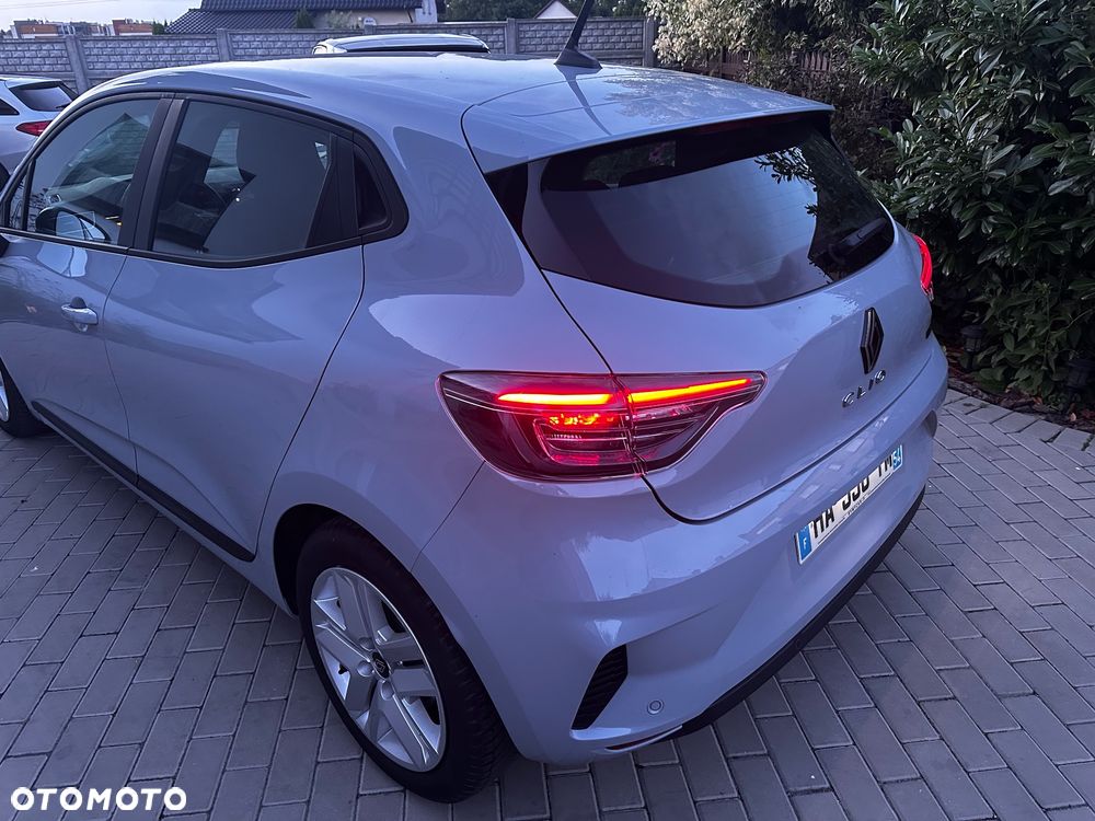 Renault Clio 1.6 E-TECH Full Hybrid 145 Techno - 11