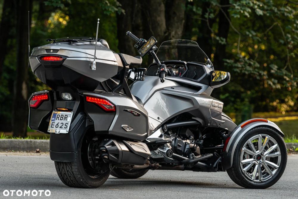 Can-Am Spyder - 6