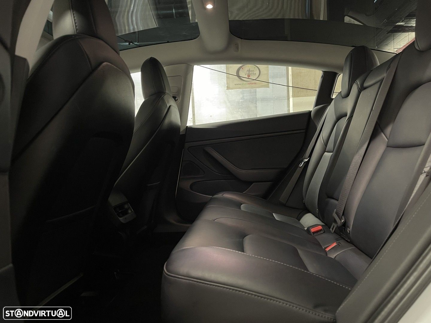 Tesla Model 3 - 44