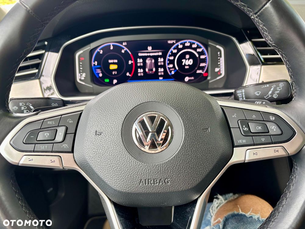 Volkswagen Passat 2.0 TDI 4Mot Elegance DSG - 21