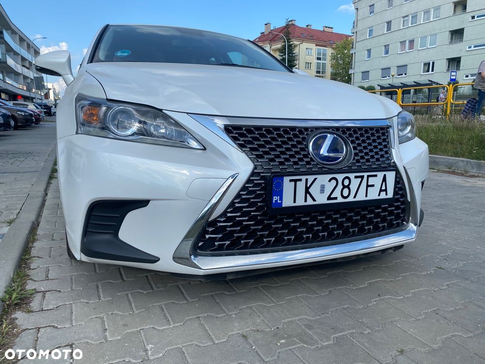 Lexus CT - 2