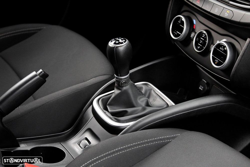 Fiat Tipo Station Wagon Cross 1.0 GSE T3 Cross - 19