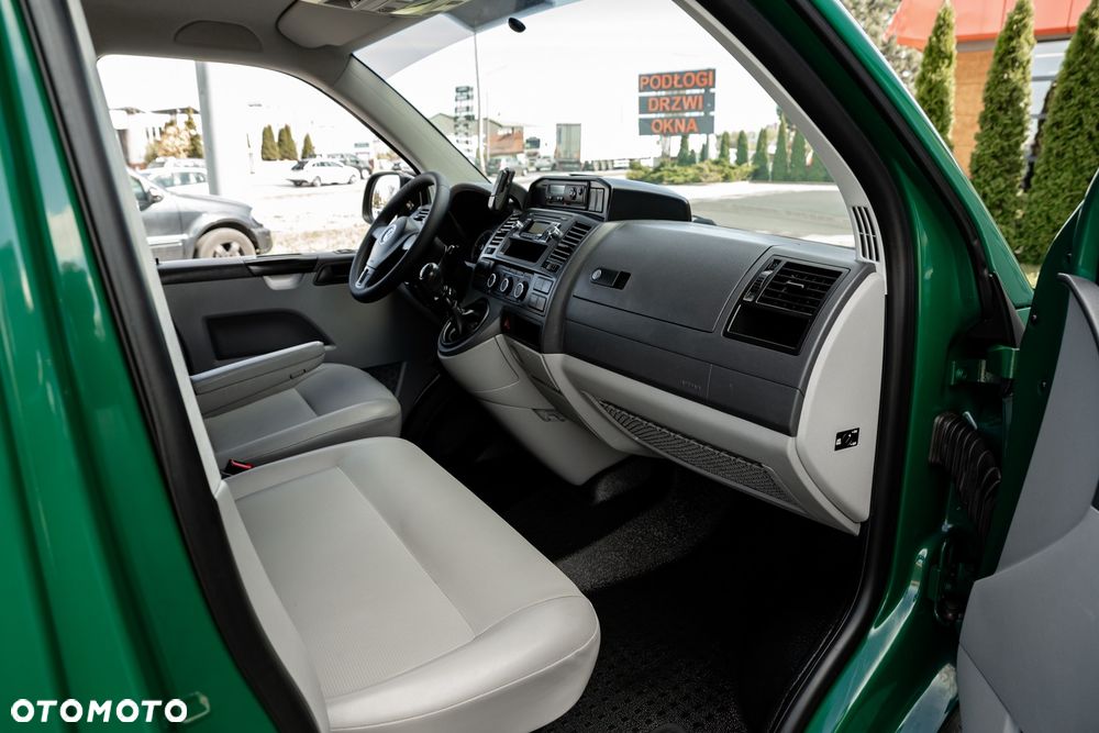 Volkswagen Transporter - 24