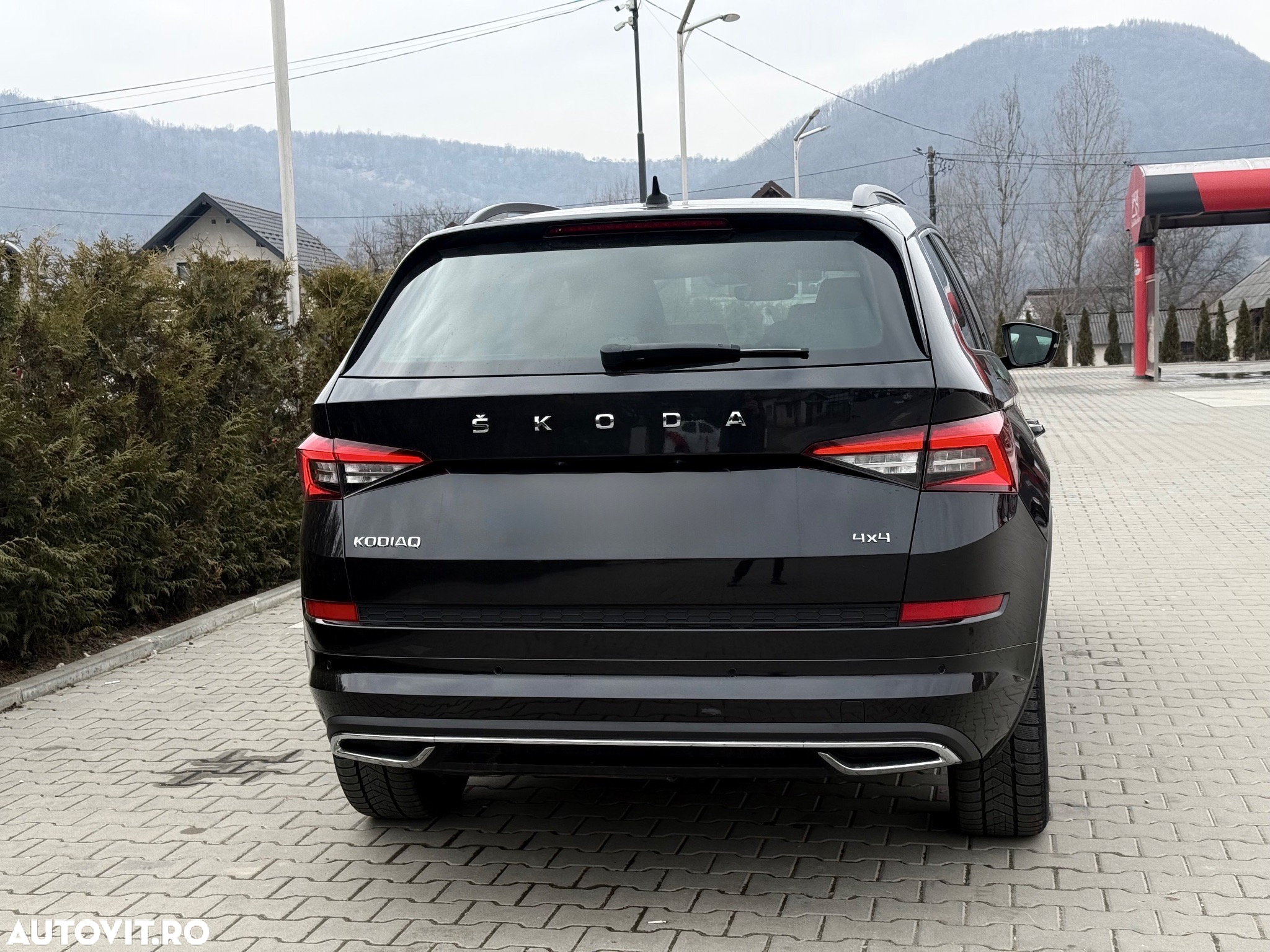 Skoda Kodiaq 2.0 TDI 4X4 DSG Sportline - 9