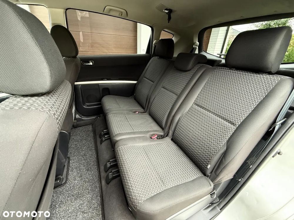 Toyota Corolla Verso 1.8 Sol 7os MM - 15