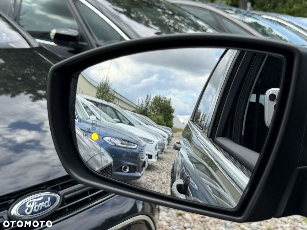 Ford S-Max 2.0 TDCi DPF Titanium X - 35