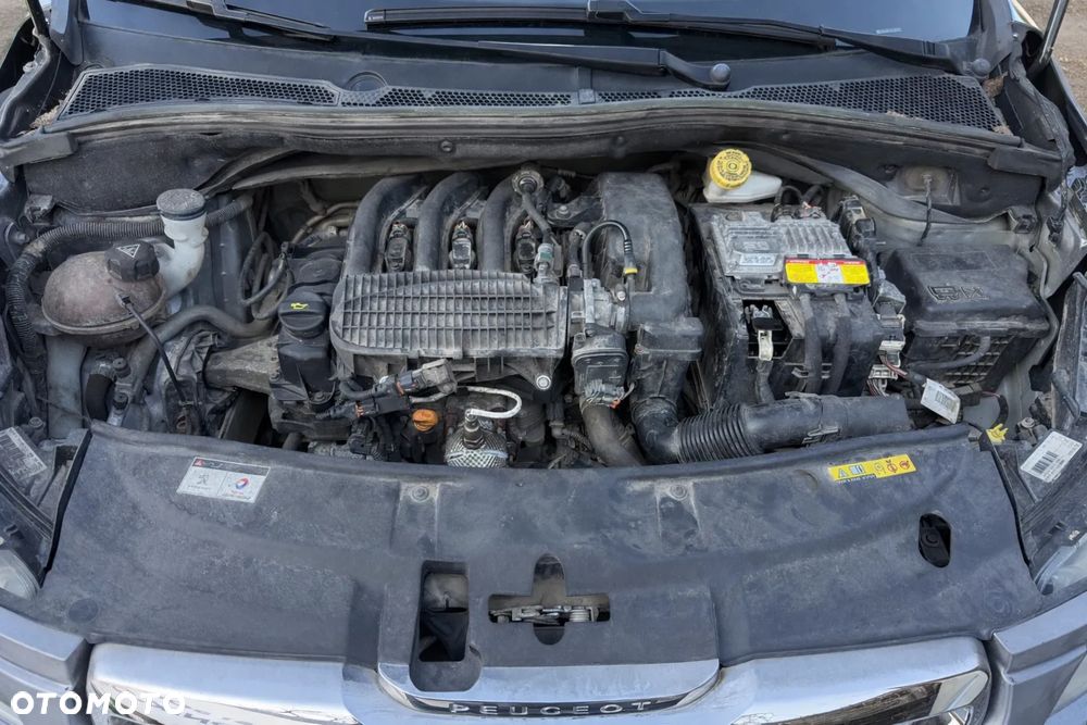 Peugeot 2008 PureTech 82 ETG5 STOP&START Allure - 30