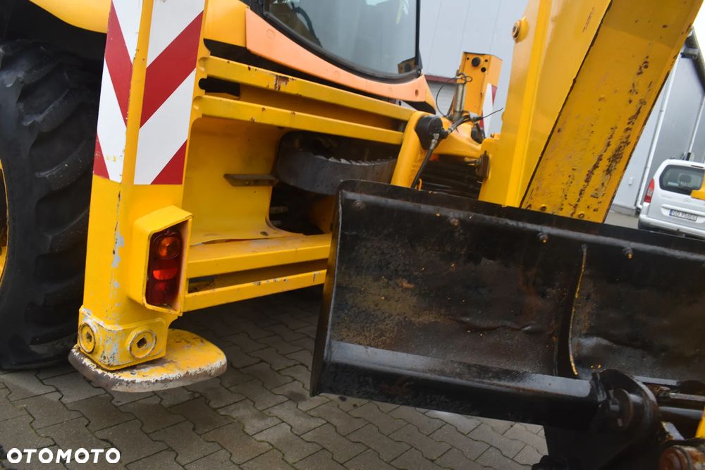 JCB 3 CX - 18