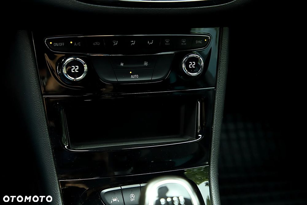 Opel Astra V 1.5 CDTI GS Line S&S - 36