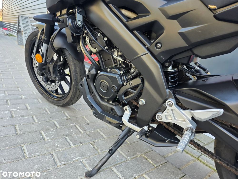 Yamaha MT - 10