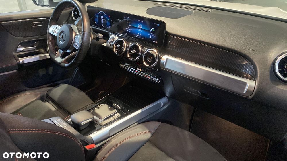 Mercedes-Benz GLB 200 AMG Line 7G-DCT - 15