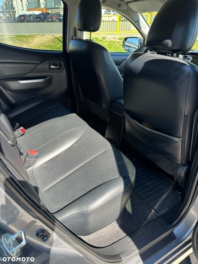 Mitsubishi L200 2.4 d DC Instyle - 2