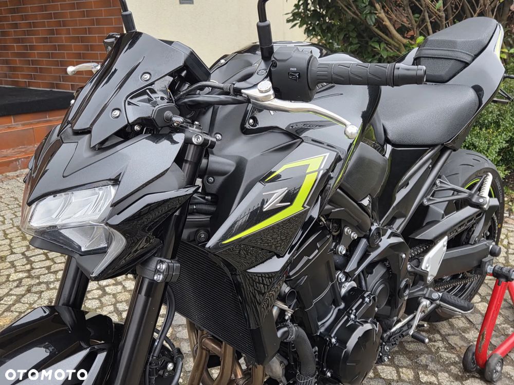 Kawasaki Z 900 - 24