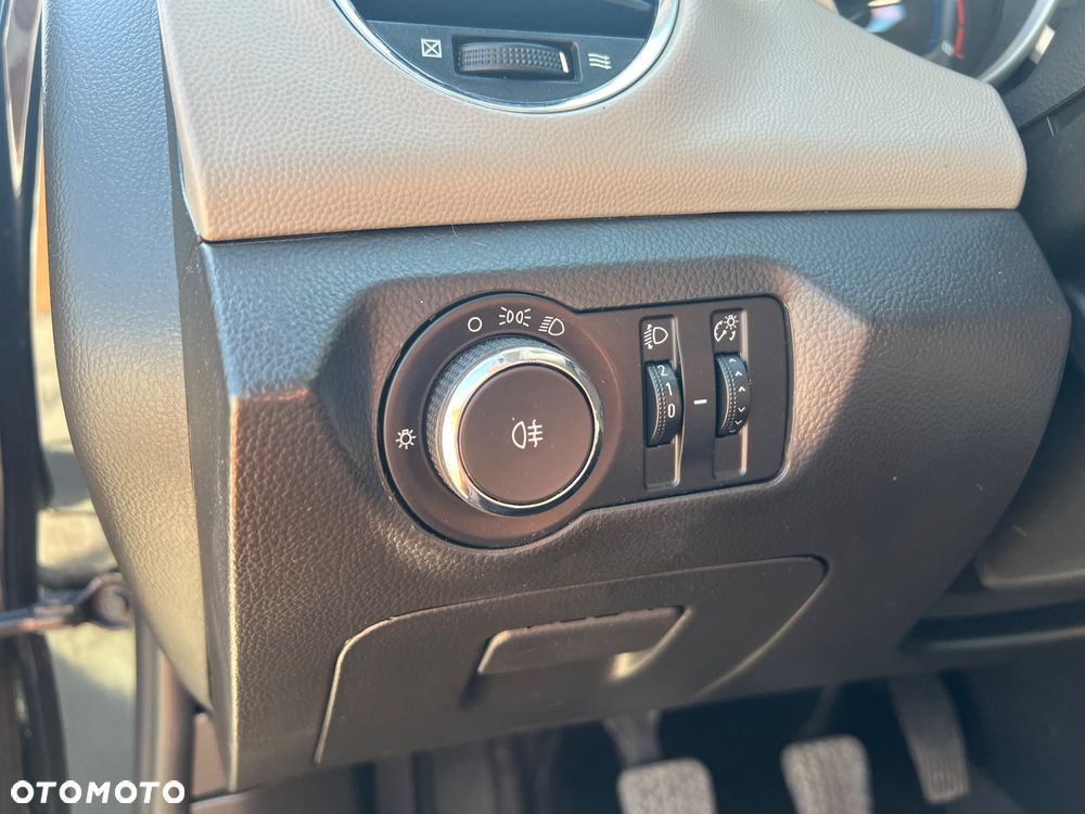 Chevrolet Cruze 1.6 LS - 17