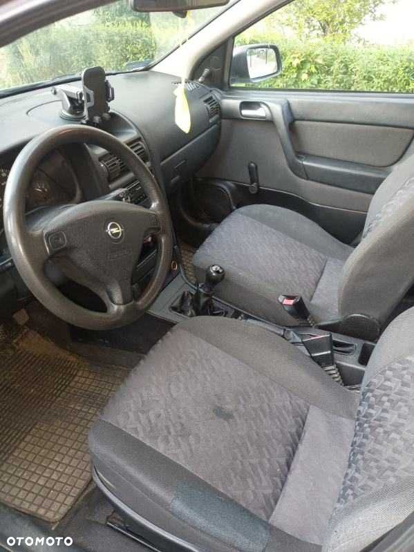 Opel Astra - 2
