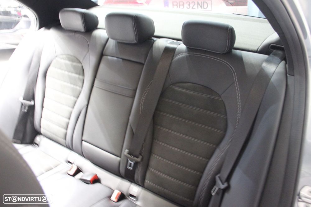 Mercedes-Benz C 300 de AMG Line - 12