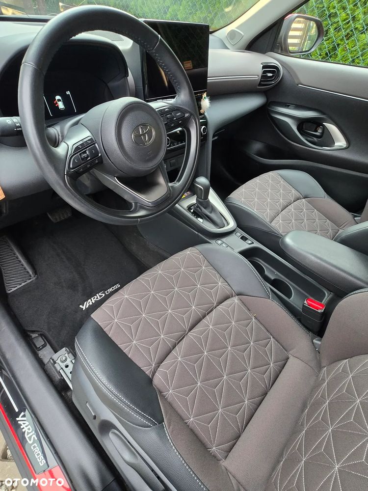 Toyota Yaris Cross Hybrid 1.5 Executive - 25