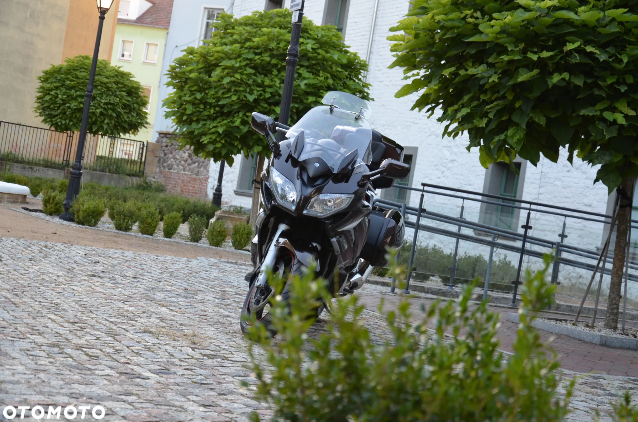 Yamaha FJR - 21