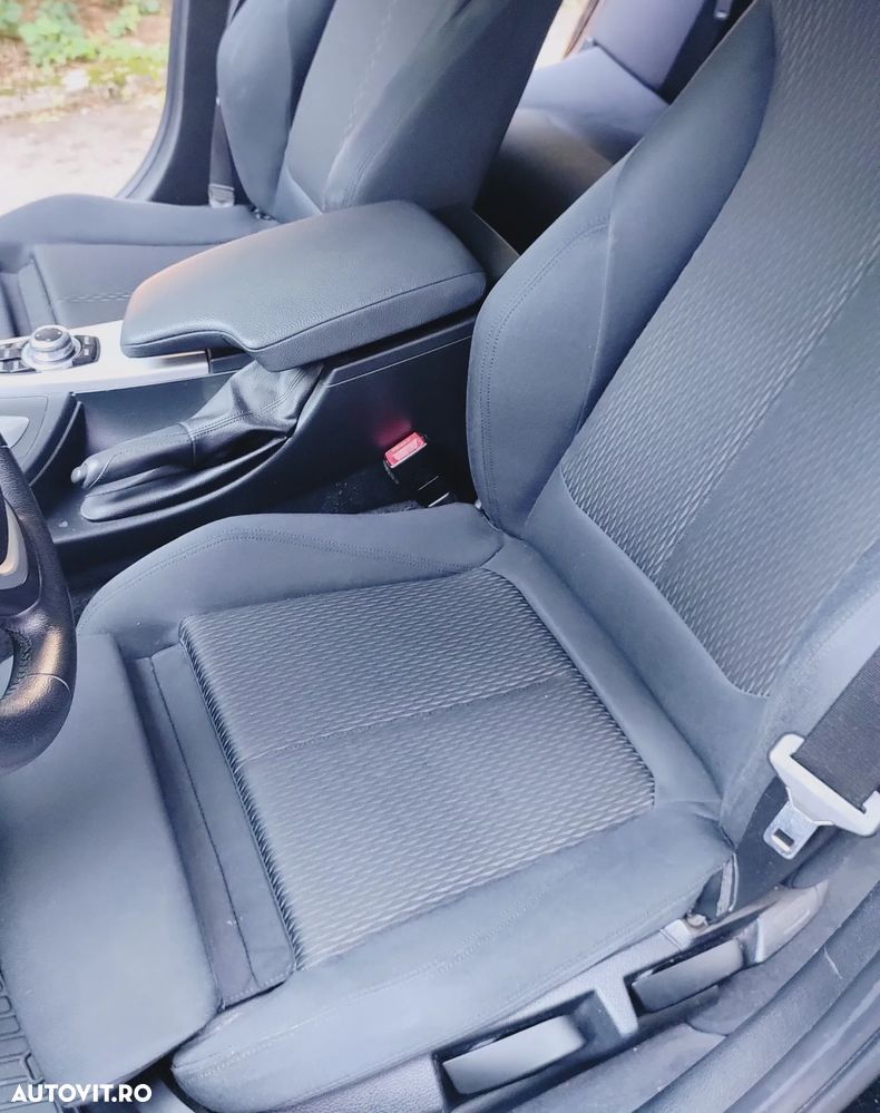 BMW Seria 3 320d Aut. Efficient Dynamics Edition - 12