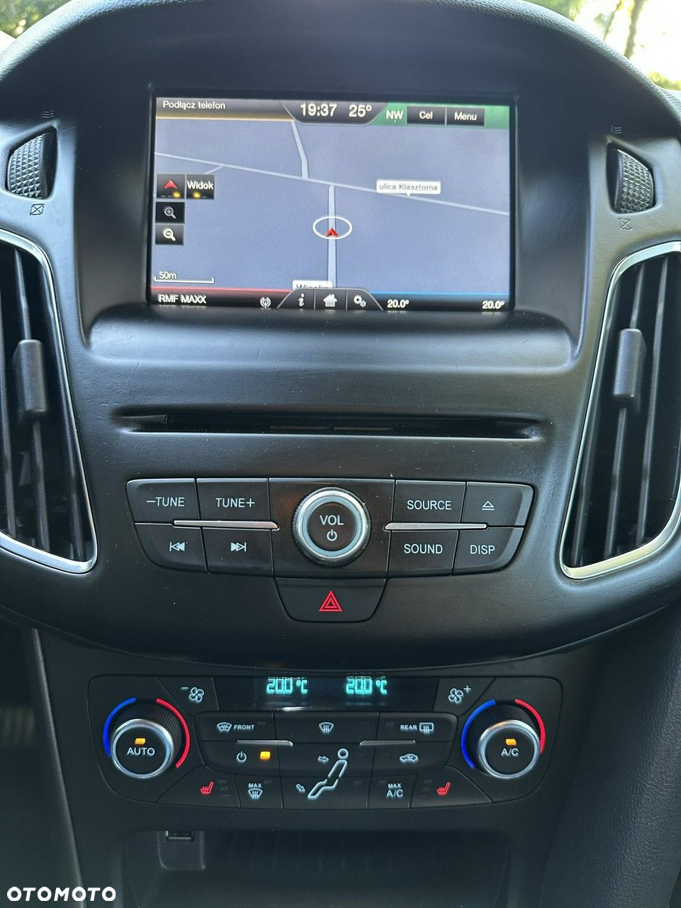 Ford Focus - 37