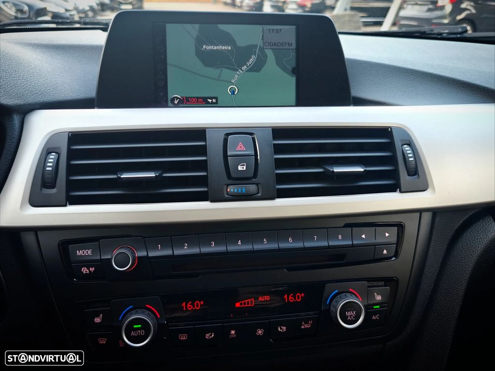 BMW 320 d Aut. Blue Performance - 12