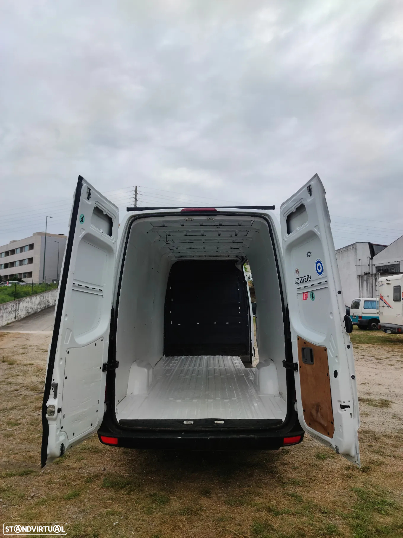 Mercedes-Benz Sprinter - 18