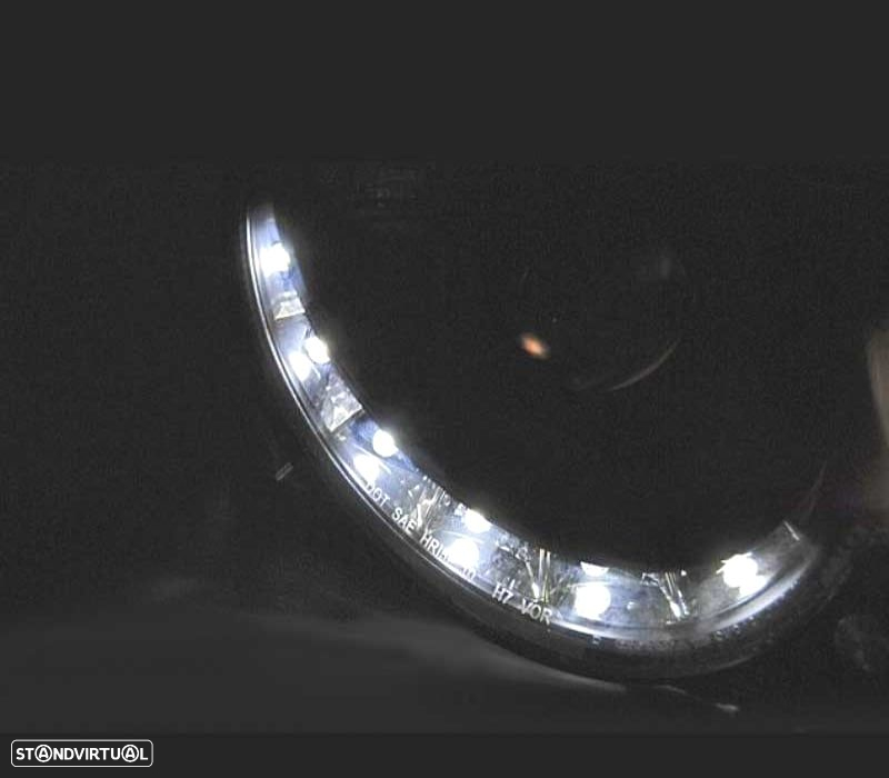 FARÓIS MERCEDES CLASSE CLK W209 02-09 LUZ DIURNA FUNDO CROMADO - 2