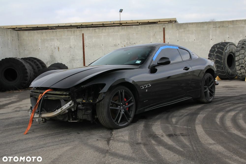 Maserati GranTurismo MC - 6