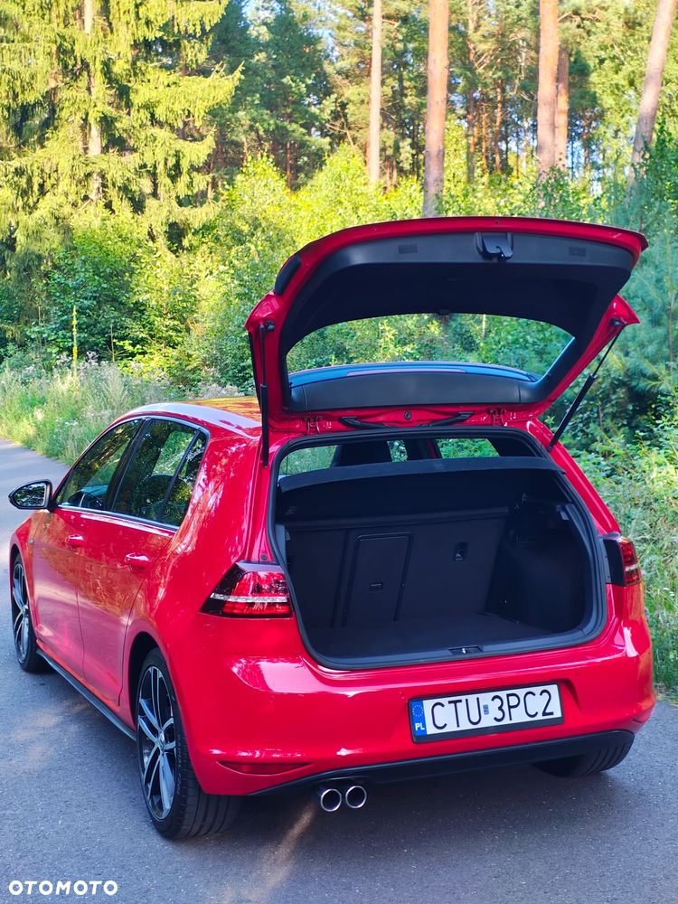 Volkswagen Golf - 20
