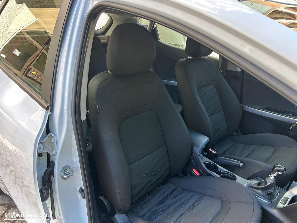 Kia Ceed - 17
