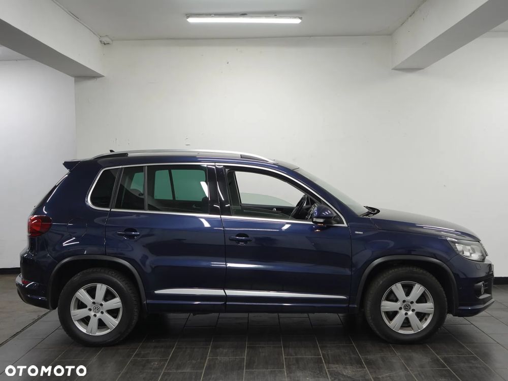 Volkswagen Tiguan 2.0 TDI 4Mot Perfectline R-Style - 9