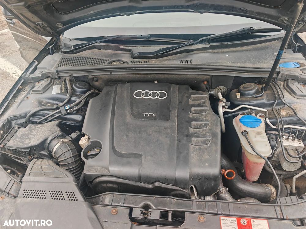 Audi A4 B8  an 2008 , 2.0 D , cod motor CAGA - 4