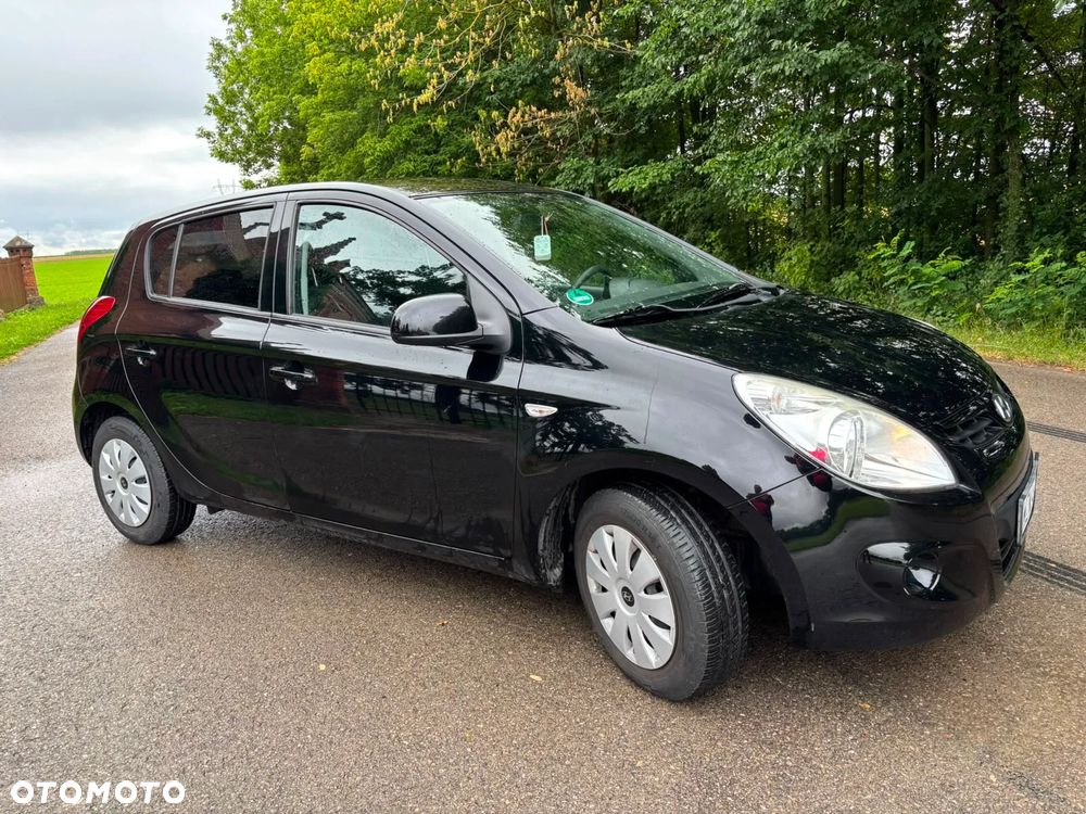 Hyundai i20 1.2 UEFA EURO 2012 Edition - 12