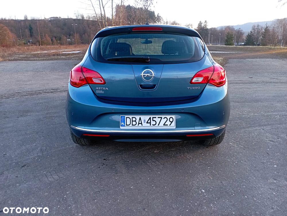 Opel Astra 1.4 Turbo - 4