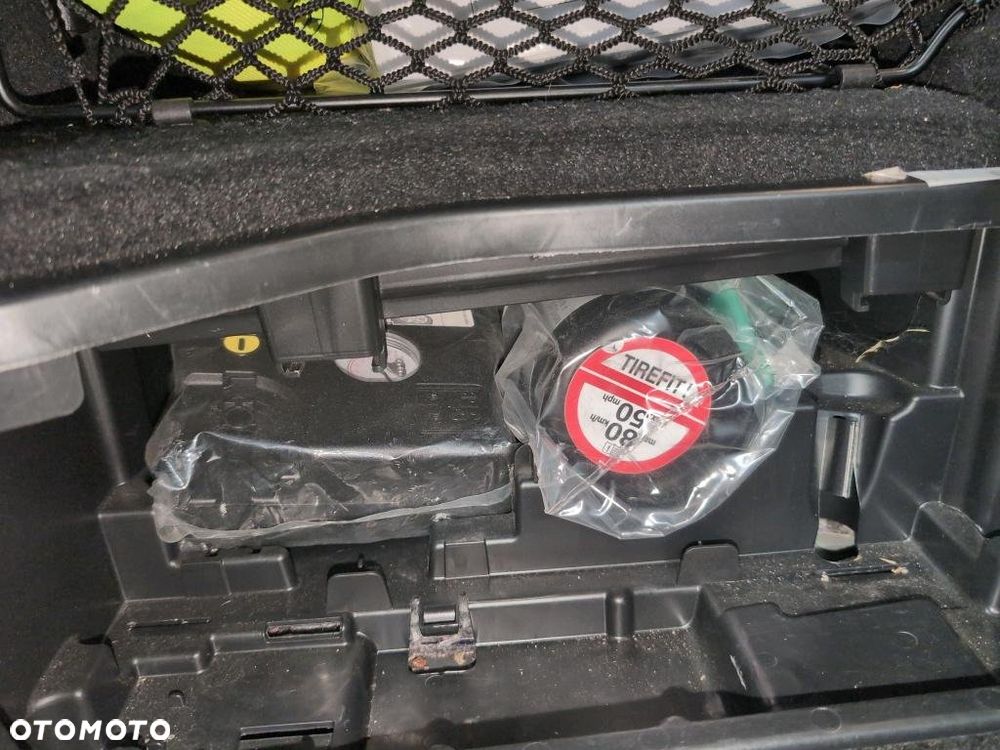 Mercedes-Benz GLC 220 d 4Matic 9G-TRONIC AMG Line - 13